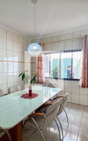 Casa à venda com 466m², 5 quartos e 8 vagas Casa à venda com 466m², 5 quartos e 8 vagasSala de Jantar