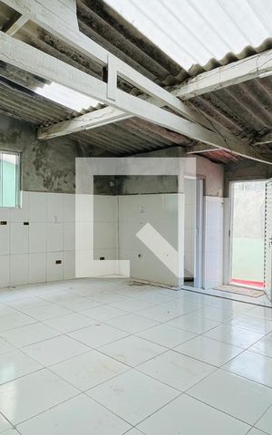 Casa à venda com 260m², 2 quartos e 2 vagas Casa à venda com 260m², 2 quartos e 2 vagasSalão