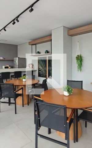 Apartamento para alugar com 33m², 1 quarto e 1 vaga Apartamento para alugar com 33m², 1 quarto e 1 vagaÁrea comum - Churrasqueira
