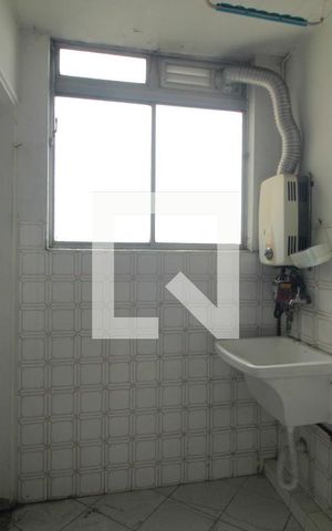 Apartamento à venda com 76m², 3 quartos e 1 vagaÁrea de Serviço