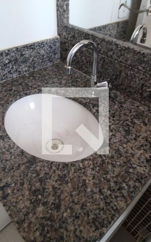 Apartamento para alugar com 85m², 3 quartos e 2 vagasBanheiro Social