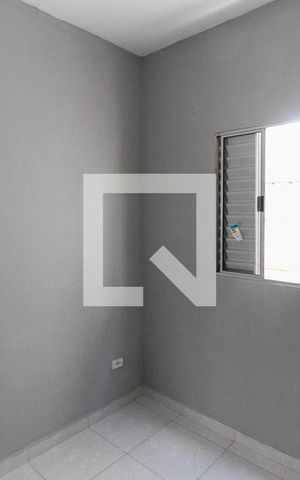 Casa para alugar com 32m², 1 quarto e sem vaga Casa para alugar com 32m², 1 quarto e sem vagaQuarto