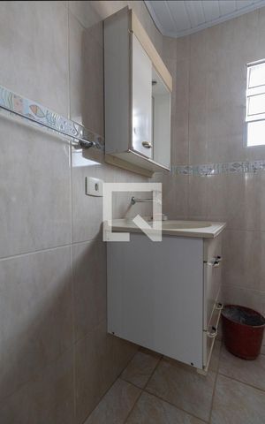 Casa de condomínio à venda com 109m², 3 quartos e 1 vaga Casa de condomínio à venda com 109m², 3 quartos e 1 vagaBanheiro Suíte