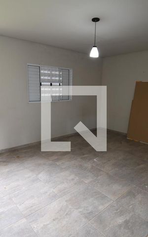 Casa à venda com 250m², 2 quartos e 6 vagasSala