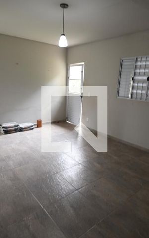 Casa à venda com 250m², 2 quartos e 6 vagasSala