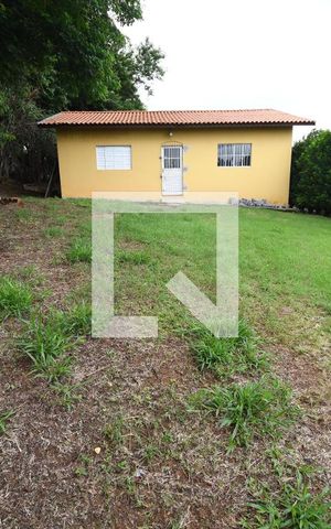 Casa à venda com 250m², 2 quartos e 6 vagasFachada