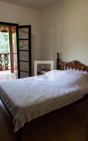 Casa à venda com 778m², 4 quartos e 5 vagas Casa à venda com 778m², 4 quartos e 5 vagasQUARTO 3