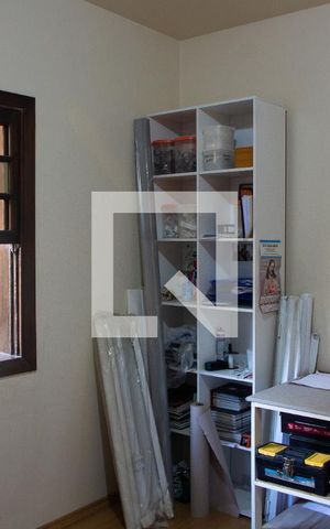 Casa à venda com 778m², 4 quartos e 5 vagas Casa à venda com 778m², 4 quartos e 5 vagasQUARTO 4