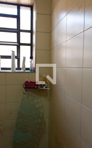 Casa à venda com 778m², 4 quartos e 5 vagas Casa à venda com 778m², 4 quartos e 5 vagasBANHEIRO SOCIAL 2