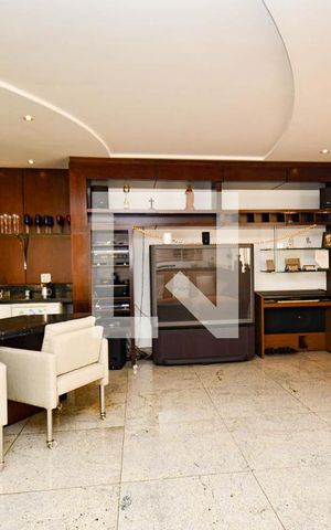 Apartamento à venda com 540m², 6 quartos e 4 vagas Apartamento à venda com 540m², 6 quartos e 4 vagasCobertura