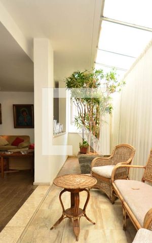 Apartamento à venda com 540m², 6 quartos e 4 vagas Apartamento à venda com 540m², 6 quartos e 4 vagasSala