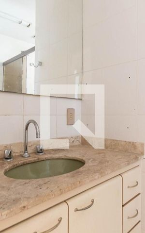 Apartamento à venda com 200m², 3 quartos e 2 vagasBanheiro da Suíte