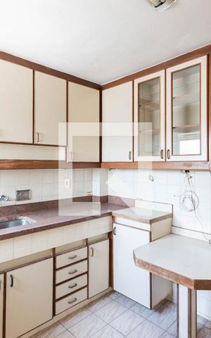 Apartamento à venda com 200m², 3 quartos e 2 vagasCozinha