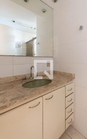 Apartamento à venda com 200m², 3 quartos e 2 vagasBanheiro da Suíte