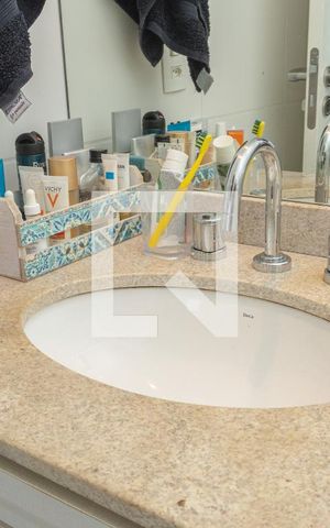 Apartamento à venda com 64m², 1 quarto e 1 vaga Apartamento à venda com 64m², 1 quarto e 1 vagaBanheiro