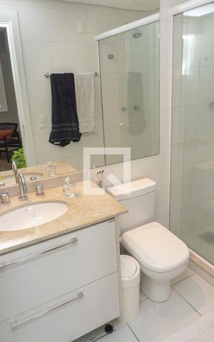 Apartamento à venda com 64m², 1 quarto e 1 vaga Apartamento à venda com 64m², 1 quarto e 1 vagaBanheiro
