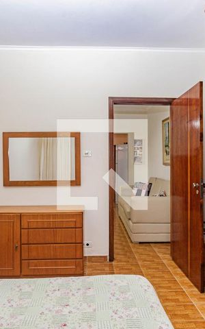 Casa à venda com 700m², 2 quartos e 2 vagas Casa à venda com 700m², 2 quartos e 2 vagasQuarto 1