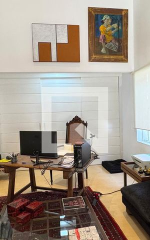 Casa de condomínio à venda com 317m², 3 quartos e 2 vagasEscritório