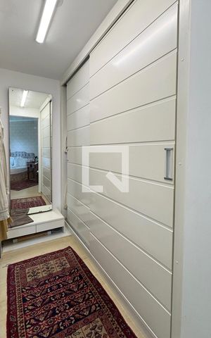 Casa de condomínio à venda com 317m², 3 quartos e 2 vagasCloset da suíte 1