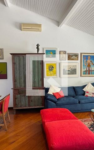 Casa de condomínio à venda com 317m², 3 quartos e 2 vagasSala 1