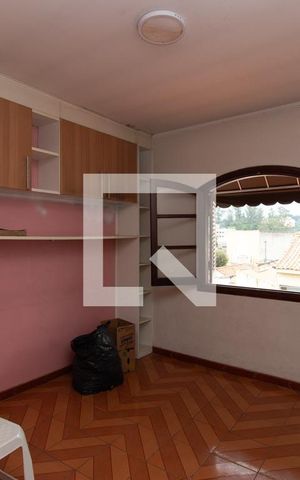 Casa à venda com 200m², 3 quartos e 2 vagas Casa à venda com 200m², 3 quartos e 2 vagasQuarto 2