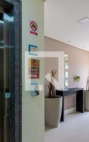Apartamento para alugar com 42m², 2 quartos e 1 vaga Apartamento para alugar com 42m², 2 quartos e 1 vagaHall social