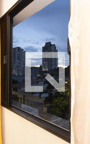 Casa à venda com 180m², 3 quartos e 4 vagas Casa à venda com 180m², 3 quartos e 4 vagasVista