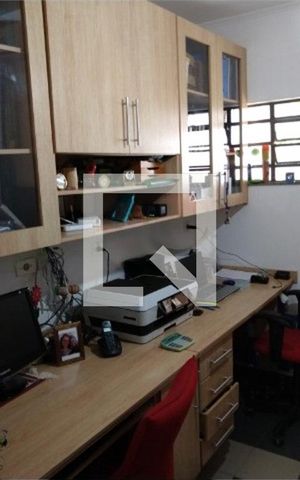 Casa à venda com 279m², 4 quartos e 4 vagas