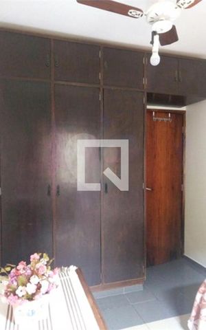 Casa à venda com 279m², 4 quartos e 4 vagas