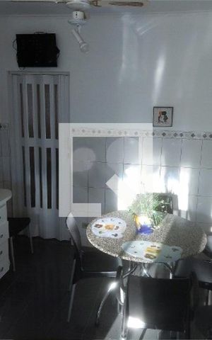 Casa à venda com 279m², 4 quartos e 4 vagas