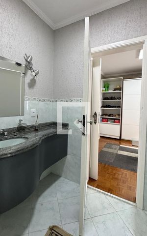 Casa de condomínio à venda com 360m², 5 quartos e 6 vagasSuíte 3