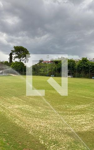 Casa de condomínio à venda com 360m², 5 quartos e 6 vagasQuadra