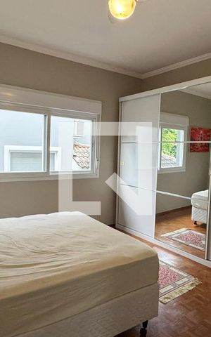 Casa de condomínio à venda com 360m², 5 quartos e 6 vagasSuíte 4