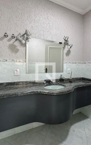 Casa de condomínio à venda com 360m², 5 quartos e 6 vagasBanheiro da Suíte 3