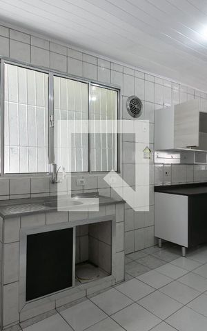 Casa para alugar com 80m², 1 quarto e 1 vaga Casa para alugar com 80m², 1 quarto e 1 vagaCozinha