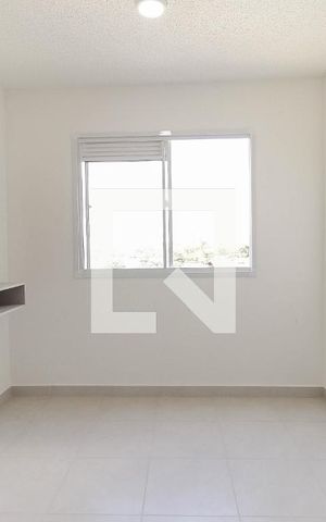 Apartamento à venda com 33m², 2 quartos e sem vaga Apartamento à venda com 33m², 2 quartos e sem vagaSala