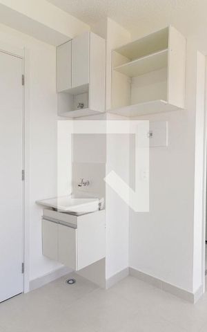 Apartamento à venda com 33m², 2 quartos e sem vaga Apartamento à venda com 33m², 2 quartos e sem vagaÁrea de Serviço