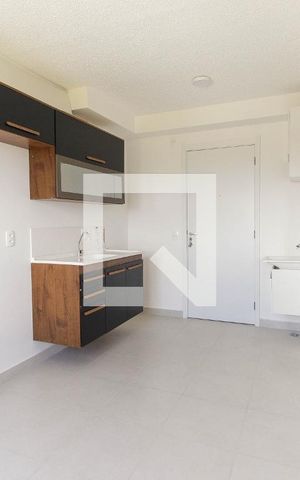 Apartamento à venda com 33m², 2 quartos e sem vaga Apartamento à venda com 33m², 2 quartos e sem vagaSala