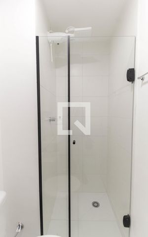 Apartamento à venda com 33m², 2 quartos e sem vaga Apartamento à venda com 33m², 2 quartos e sem vagaBanheiro