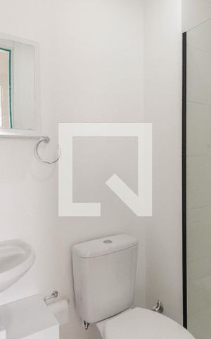 Apartamento à venda com 33m², 2 quartos e sem vaga Apartamento à venda com 33m², 2 quartos e sem vagaBanheiro