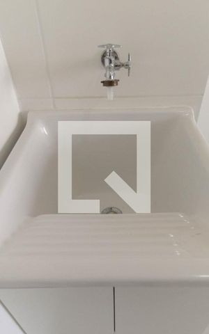 Apartamento à venda com 33m², 2 quartos e sem vaga Apartamento à venda com 33m², 2 quartos e sem vagaÁrea de Serviço