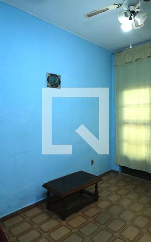 Casa à venda com 100m², 2 quartos e sem vagaSala
