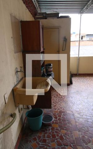 Casa à venda com 100m², 2 quartos e sem vagaÁrea de Serviço