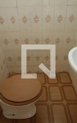 Casa à venda com 100m², 2 quartos e sem vagaBanheiro de serviço