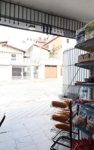 Casa para alugar com 300m², 2 quartos e sem vagaGaragem