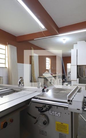 Casa para alugar com 300m², 2 quartos e sem vagaGalpão