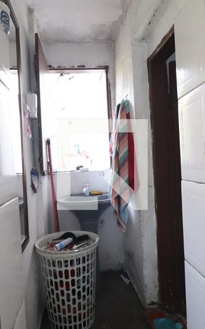 Casa para alugar com 300m², 2 quartos e sem vagaBanheiro