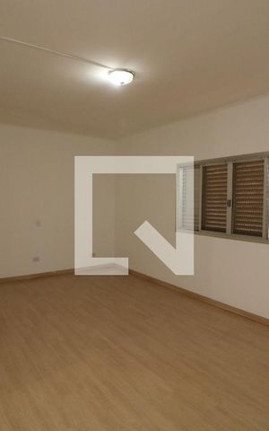 Casa à venda com 300m², 3 quartos e 3 vagasSuíte 3