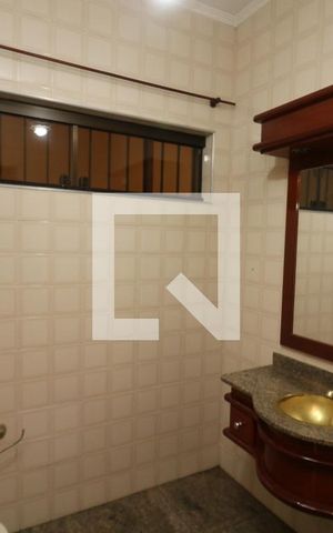 Casa à venda com 300m², 3 quartos e 3 vagasLavabo