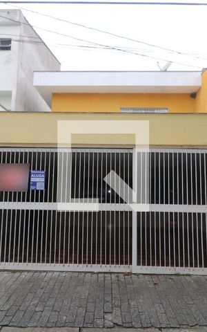 Casa à venda com 300m², 3 quartos e 3 vagasFachada